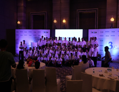 alt text news and media